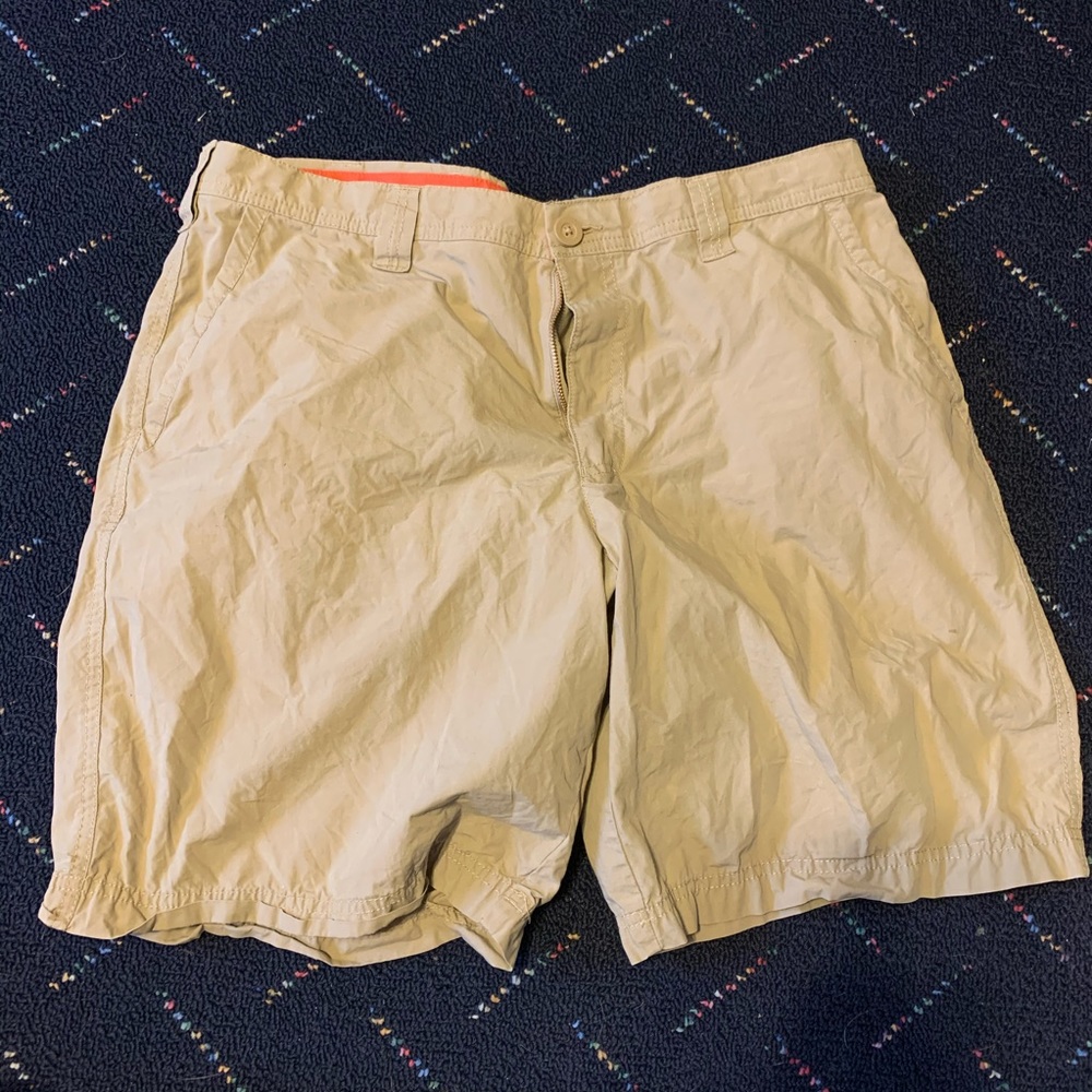 Men’s Khaki Shorts